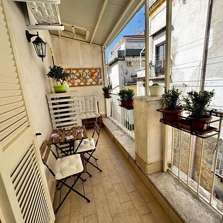 Appartamento La Casa Di Sarah Aspetta Voi Napoli Esterno foto