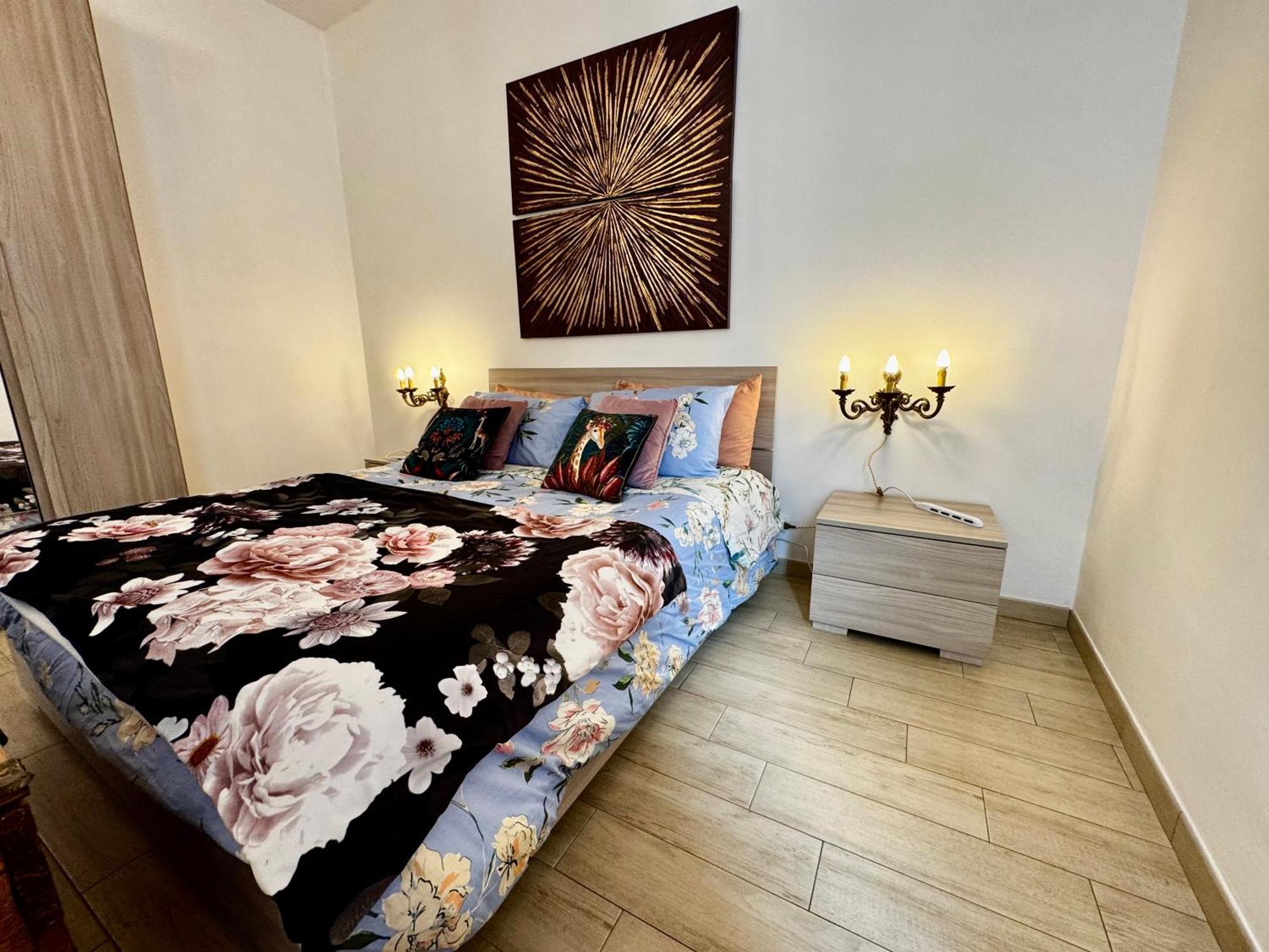 Appartamento La Casa Di Sarah Aspetta Voi Napoli Esterno foto