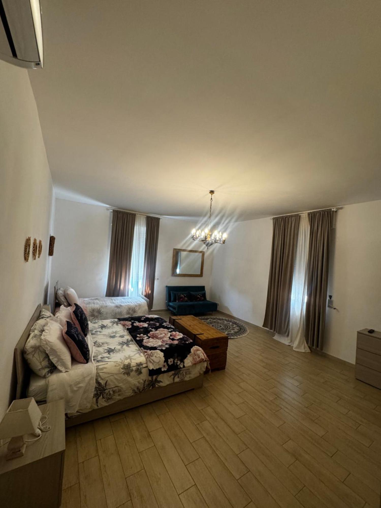 Appartamento La Casa Di Sarah Aspetta Voi Napoli Esterno foto