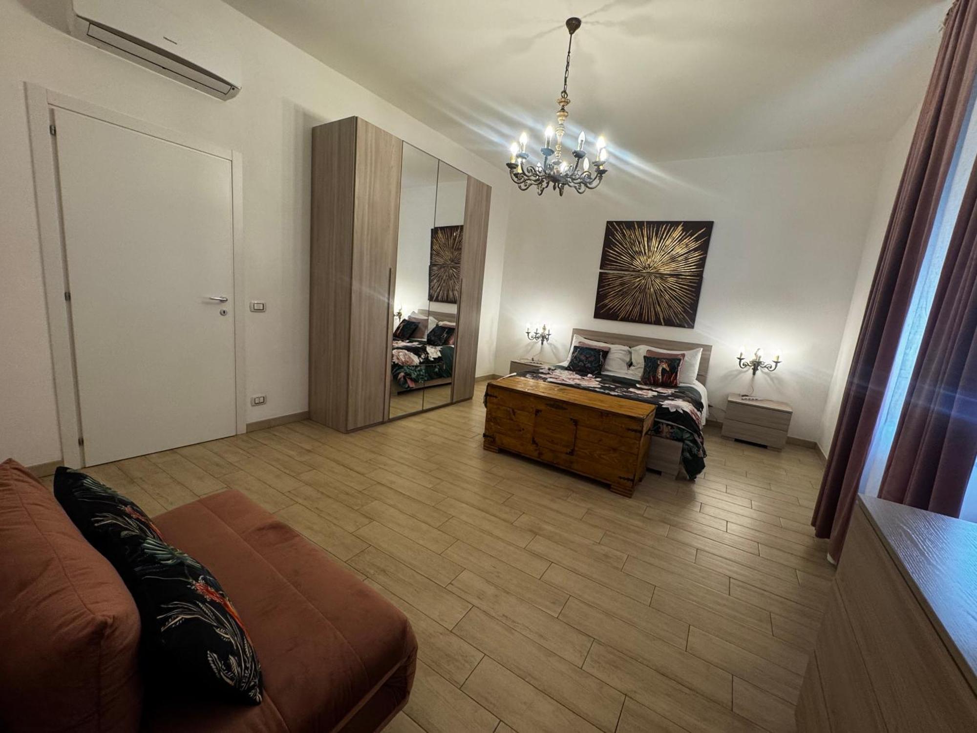 Appartamento La Casa Di Sarah Aspetta Voi Napoli Esterno foto